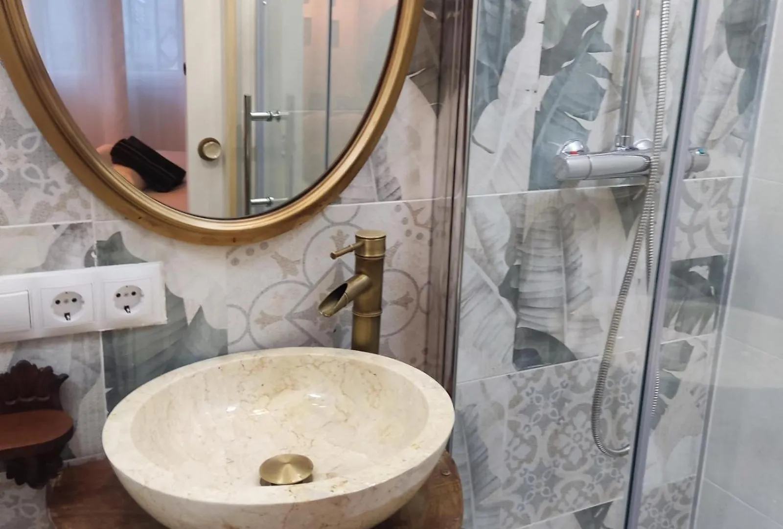Private Rooms Барселона Гостевой дом
