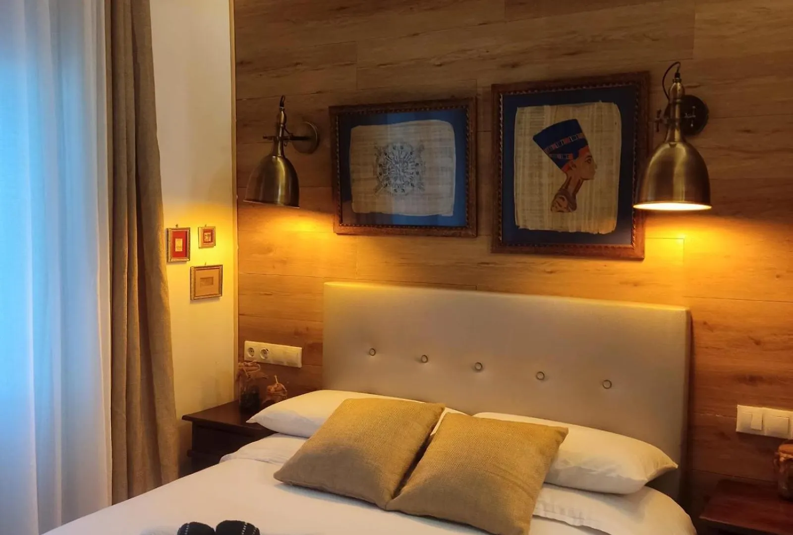 Private Rooms Барселона Гостевой дом