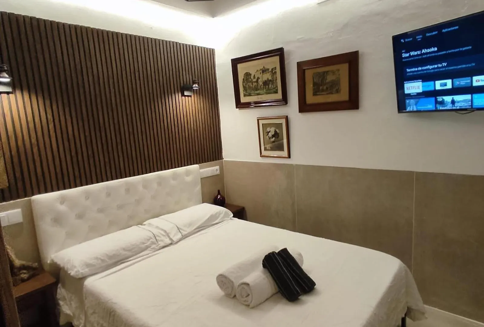 Private Rooms Барселона Гостевой дом